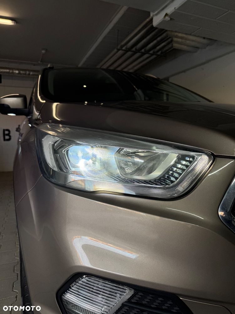 Ford Kuga 1.5 EcoBoost 2x4 Titanium - 13
