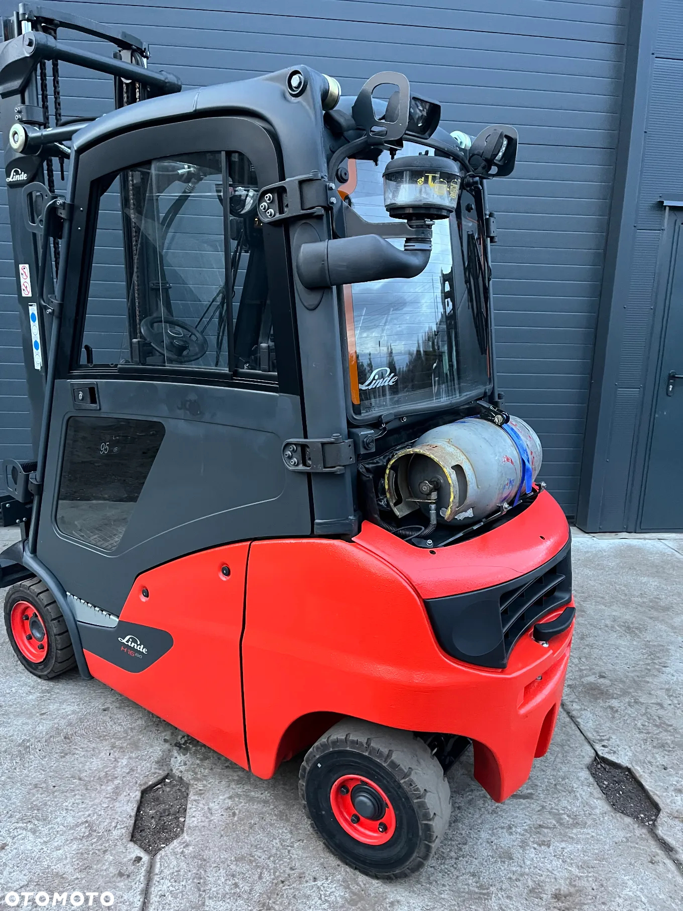 Linde H16T 391-01 Gaz LPG, Pełna kabina, Przesuw boczny, maszt Standard - 10