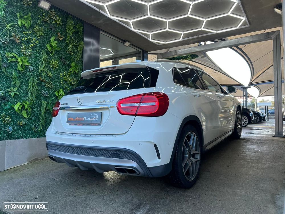 Mercedes-Benz GLA 45 AMG 4-Matic - 6