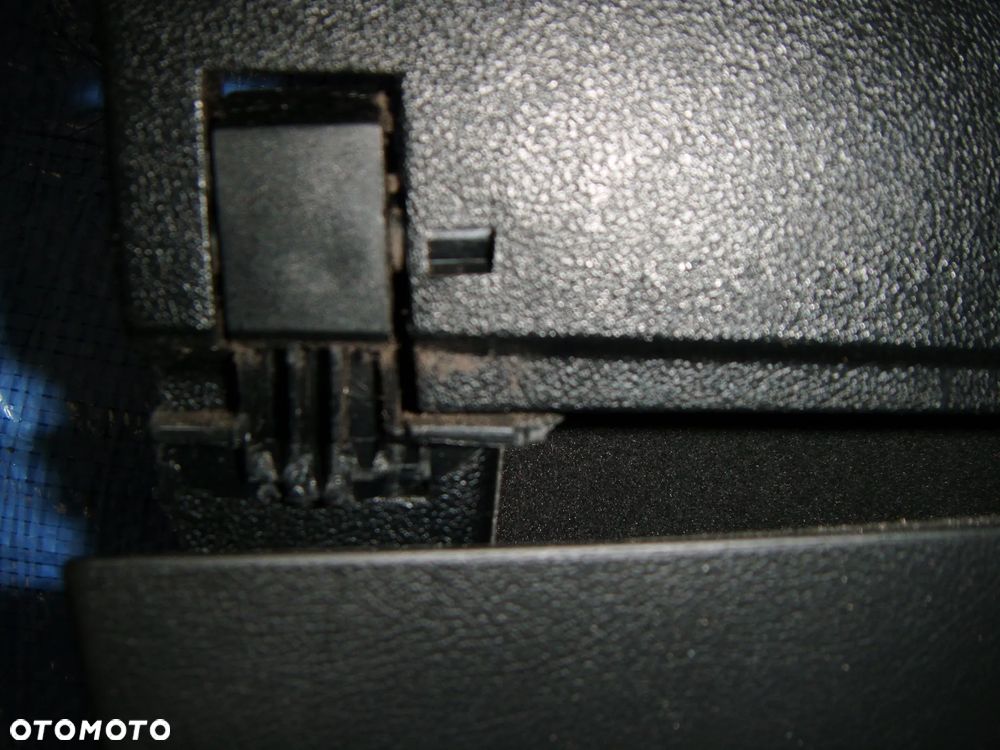 audi a3 8p schowek pasażera- europa - 3