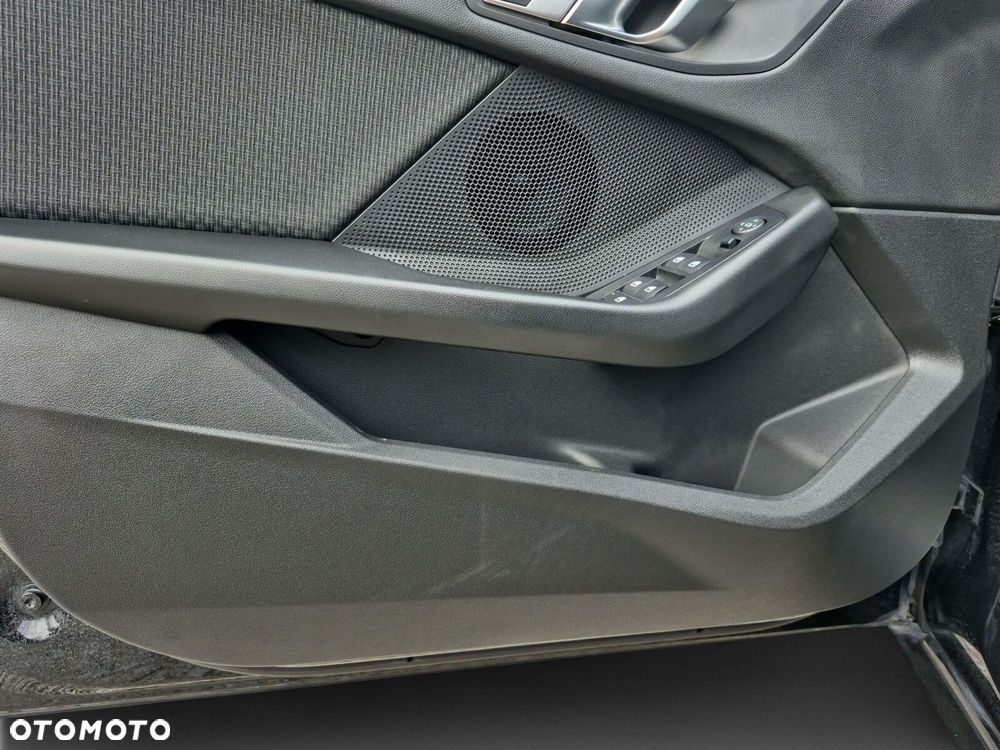 BMW Seria 2 218i Advantage - 11