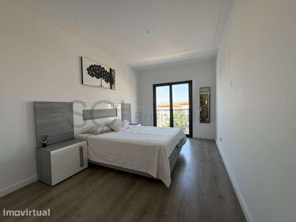 Apartamento T3 Parque Luso Corroios Box 2 Viaturas - Grande imagem: 3/26