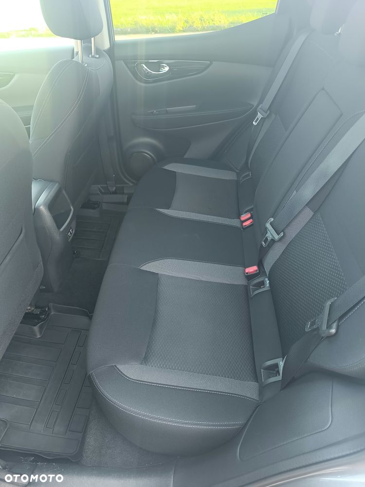 Nissan Qashqai 1.3 DIG-T N-Connecta - 8