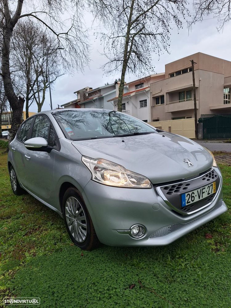 Peugeot 208 e-HDi 68 EGS5 Stop&Start Active - 4