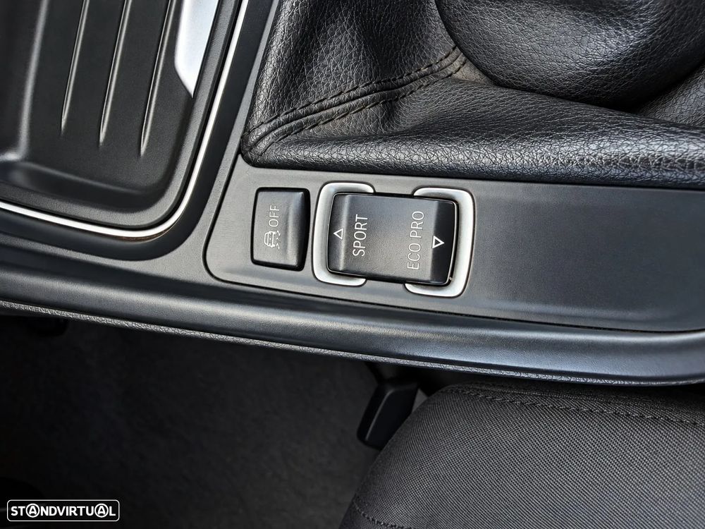 BMW 316 d Luxury Line - 13