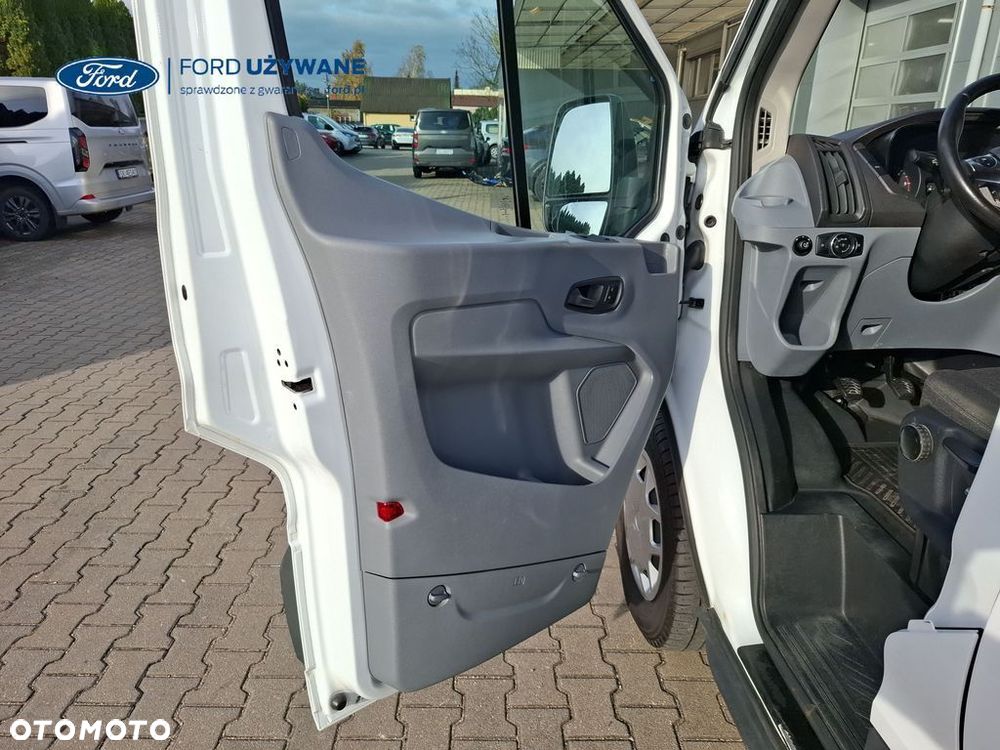 Ford Transit - 23