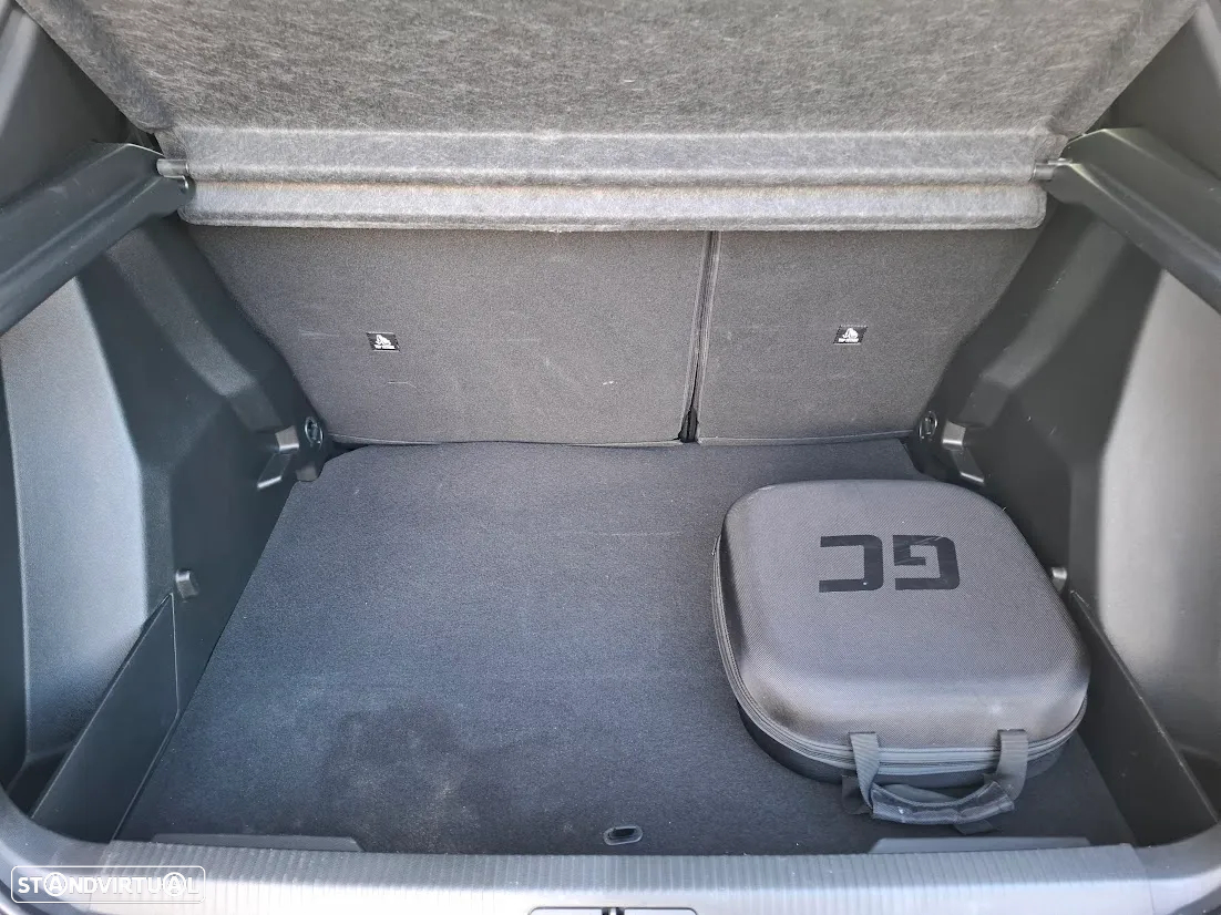 Peugeot e-2008 50 kWh Active Pack - 35