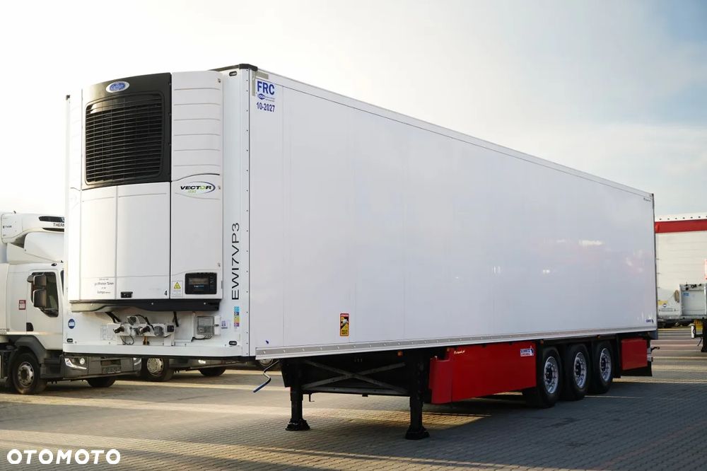 Schmitz Cargobull CHŁODNIA / CARRIER VECTOR 1550 / 2x  OŚ PODNOSZONA / DOPPELSTOCK / KOSZE NA PALETY - 1
