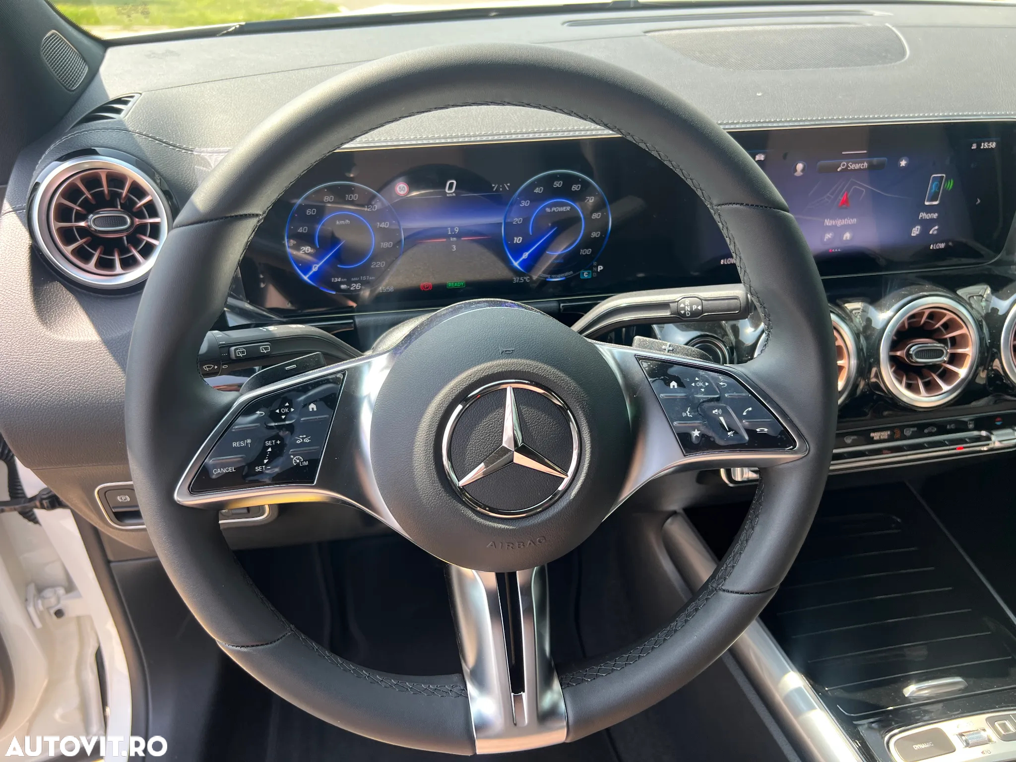 Mercedes-Benz EQA 250+ - 11