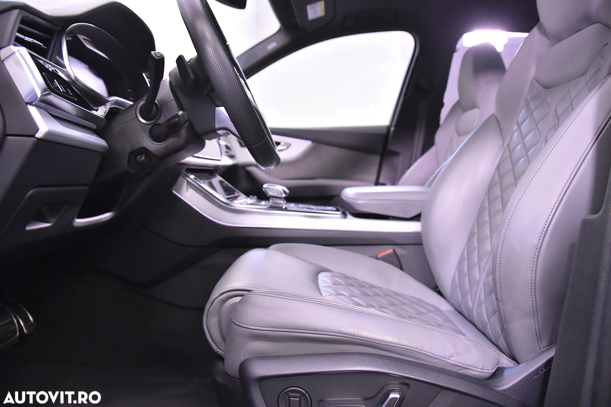 Audi SQ7 quattro Tiptronic - 25