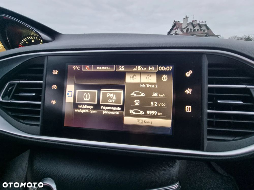 Peugeot 308 1.6 BlueHDi Allure S&S - 23