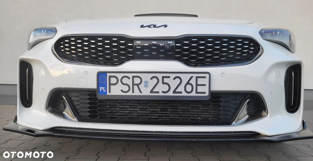 Kia Stinger 3.3 T-GDI AWD GT - 10