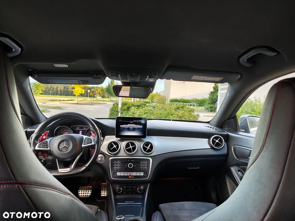 Mercedes-Benz CLA 180 7G-DCT AMG Line - 4