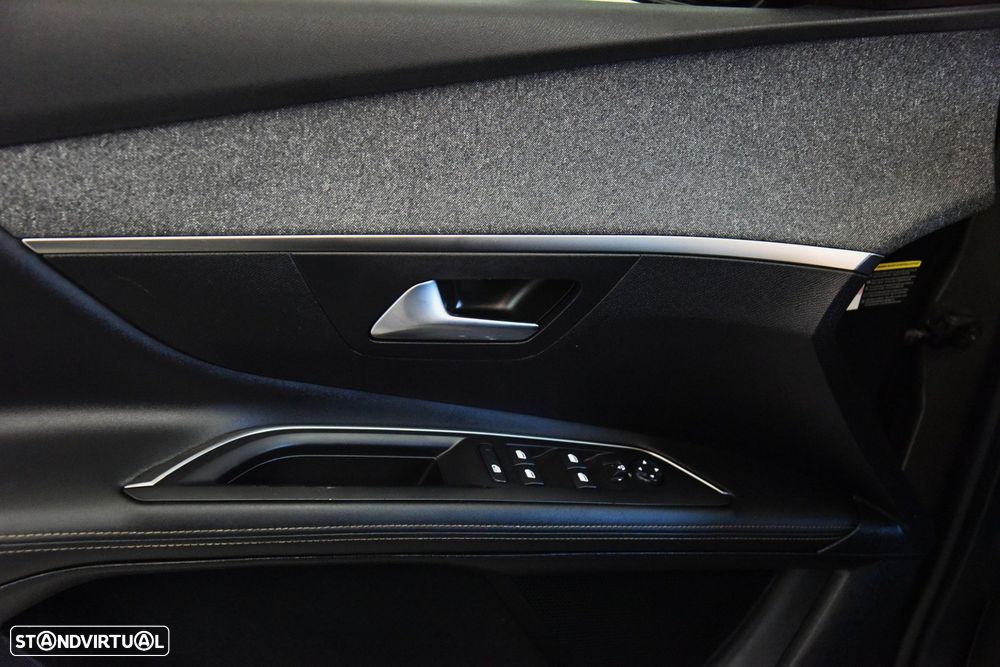 Peugeot 3008 1.2 PureTech GT Line - 28