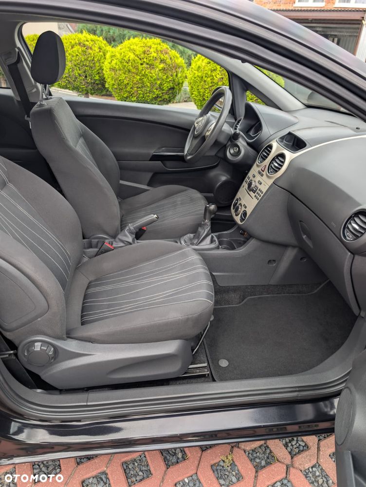 Opel Corsa 1.2 16V - 18