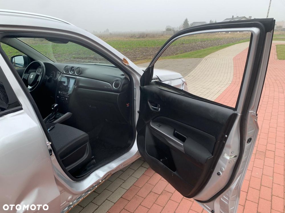Suzuki Vitara 1.5 Dualjet Hybrid Allgrip AGS Comfort - 30