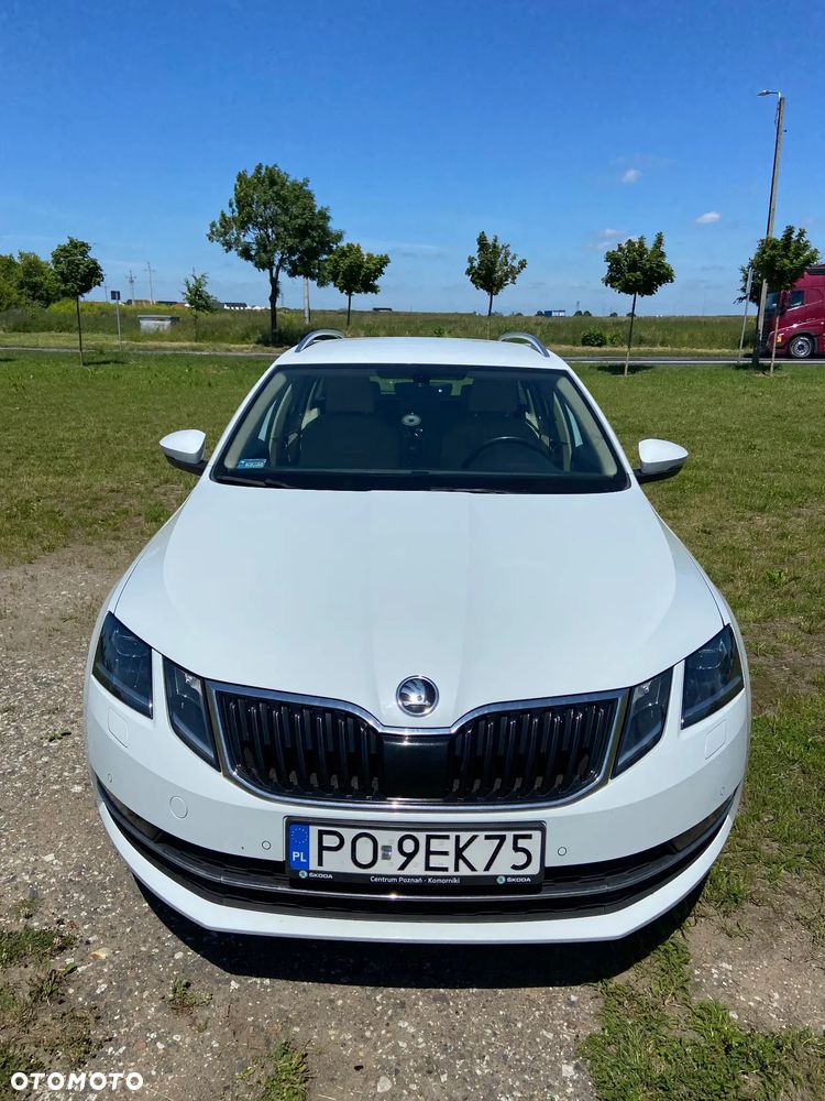 Skoda Octavia ver-1-4-tsi-elegance-dsg - 2