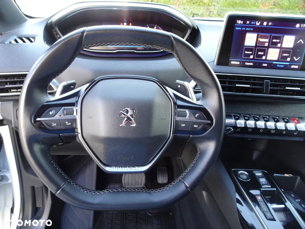 Peugeot 3008 1.5 BlueHDi Allure Pack S&S EAT8 - 23
