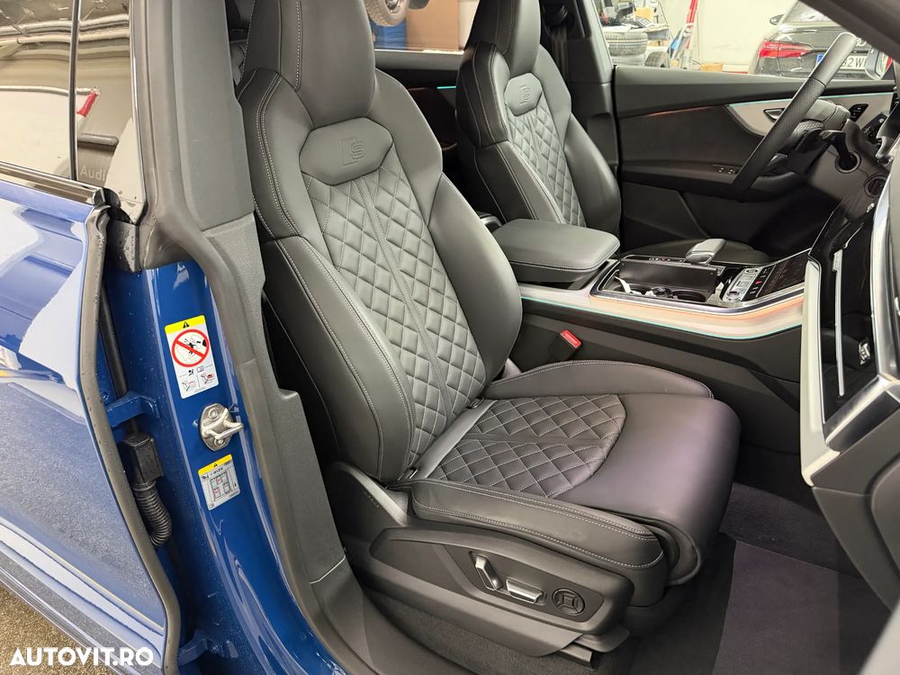 Audi Q8 SUV TFSI e quattro 290 kW tiptronic S line business - 18