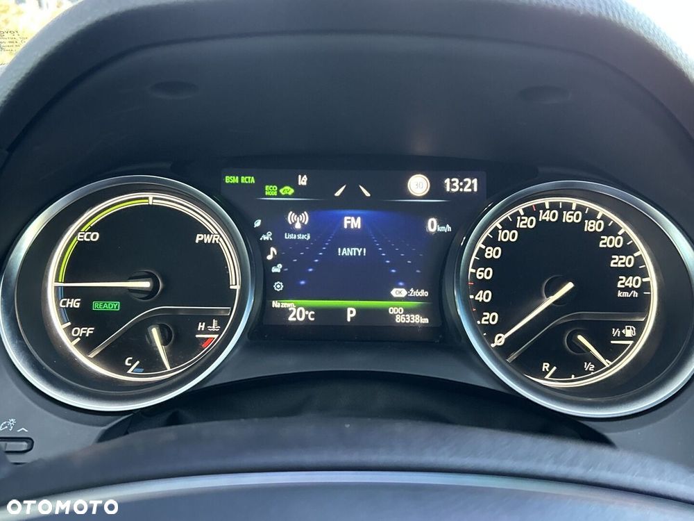 Toyota Camry 2.5 Hybrid Executive CVT - 17