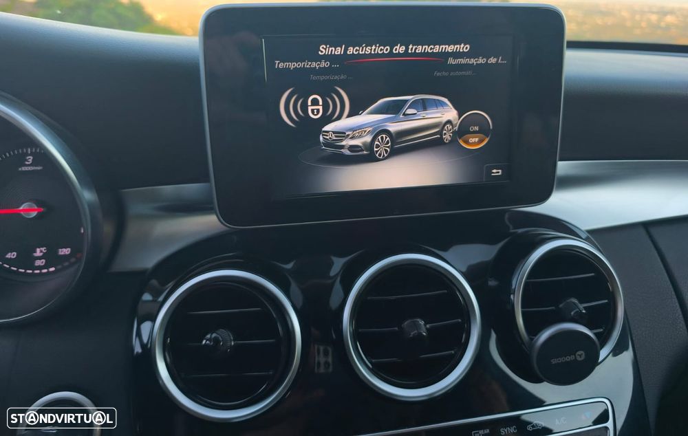 Mercedes-Benz C 220 - 26