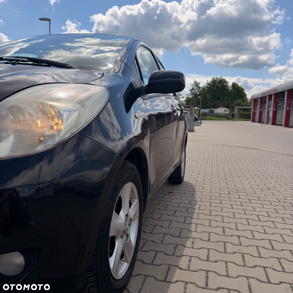 Toyota Yaris 1.4 D-4D Sol - 8