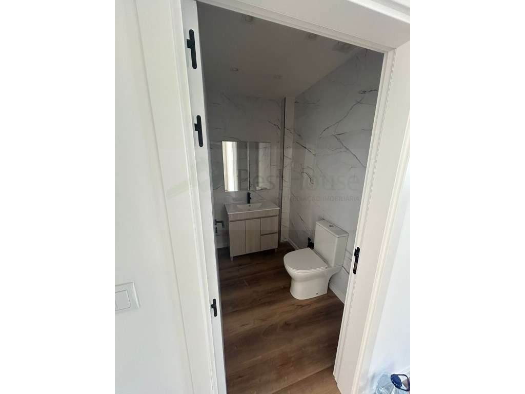 T2 Agualva Remodelado - Arrendado - Grande imagem: 3/8