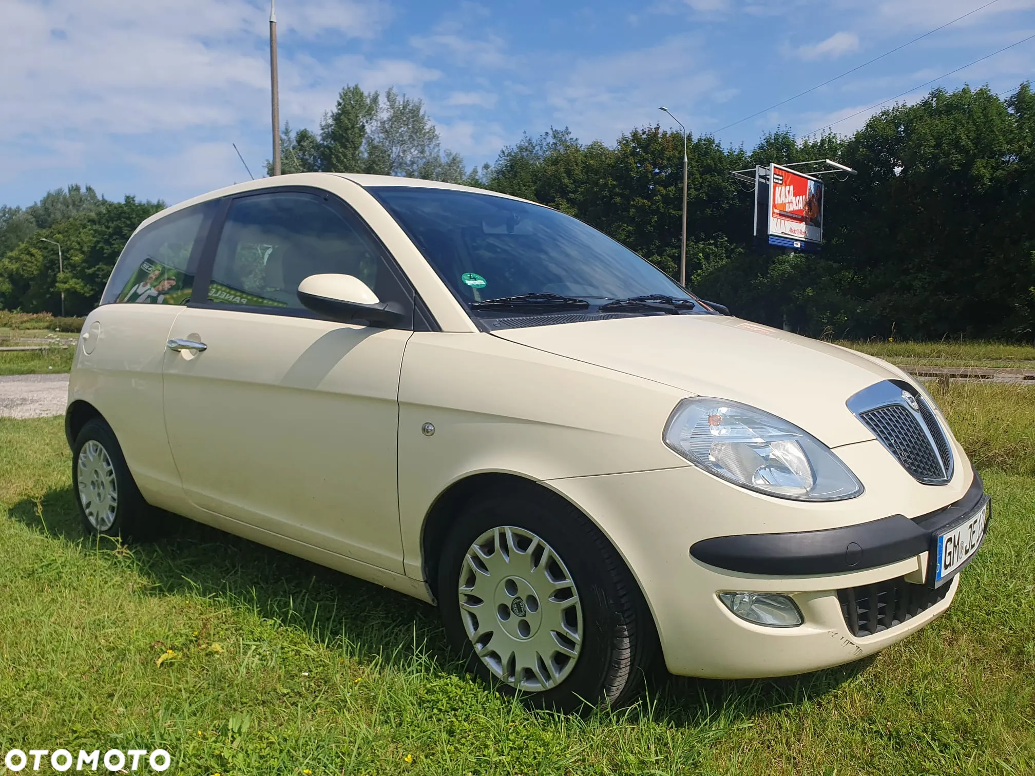 Lancia Ypsilon - 2