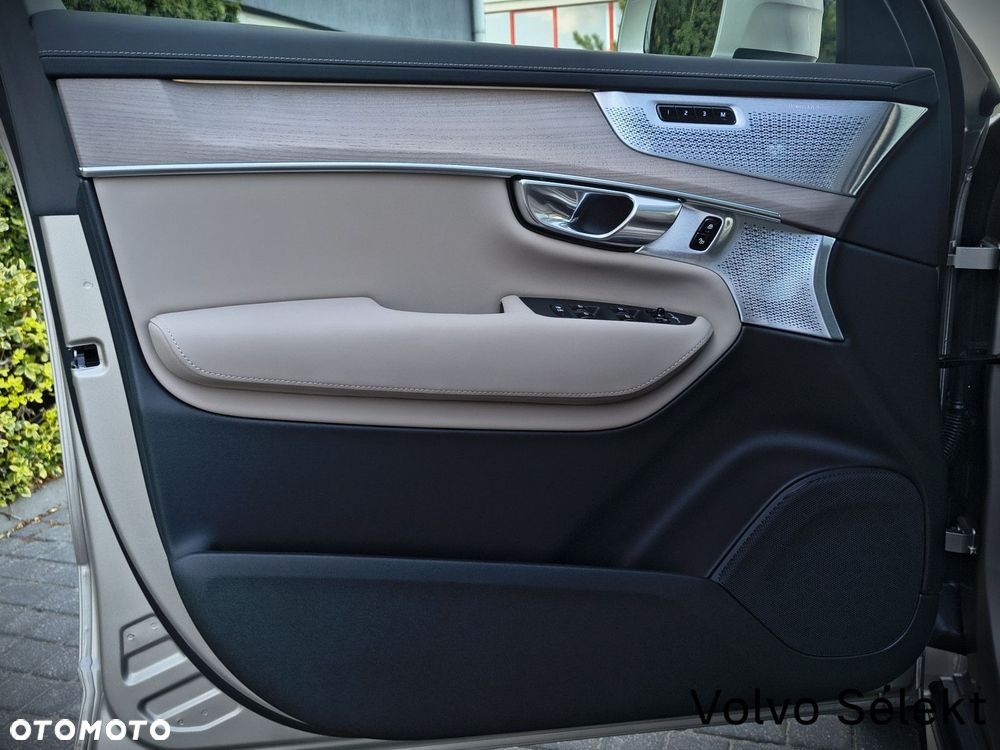 Volvo XC 90 - 12