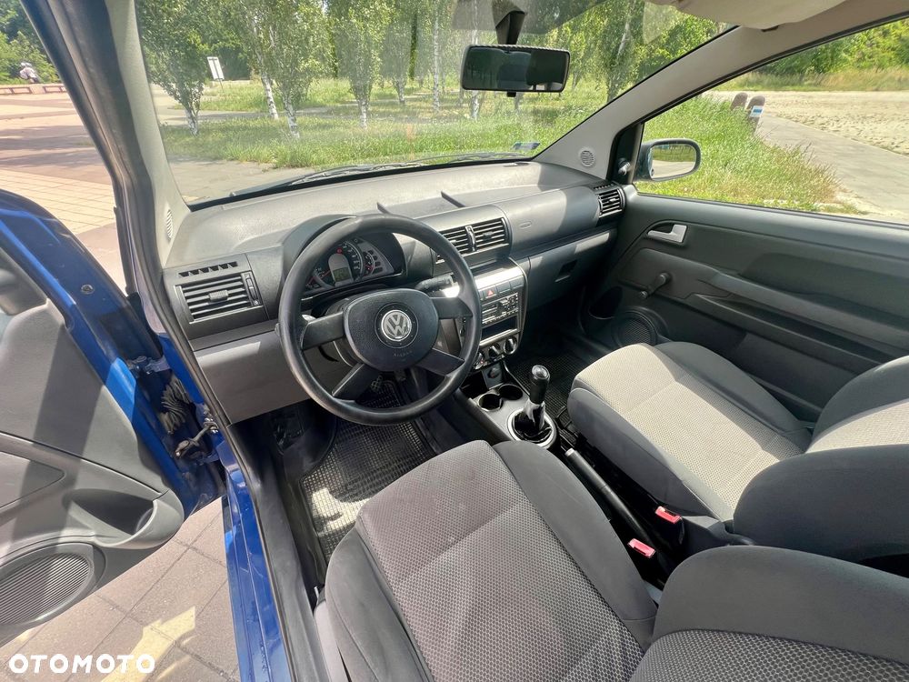 Volkswagen Fox - 12