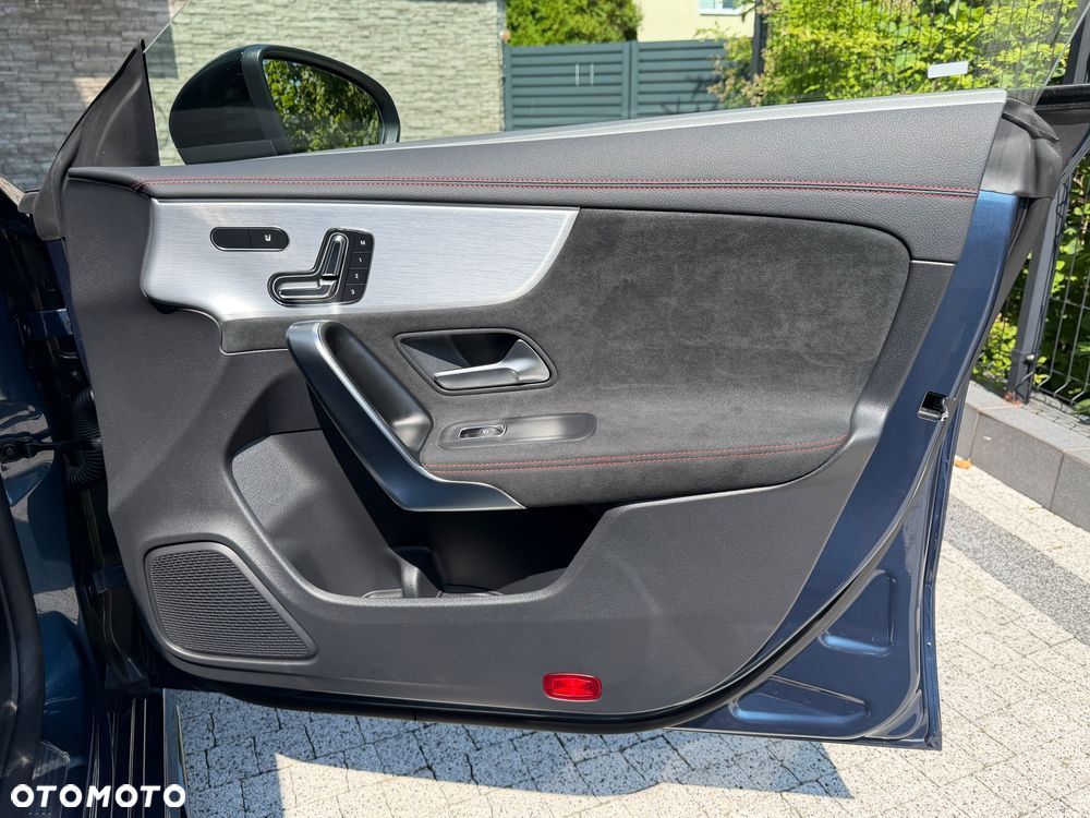 Mercedes-Benz CLA AMG 35 4-Matic 7G-DCT - 16