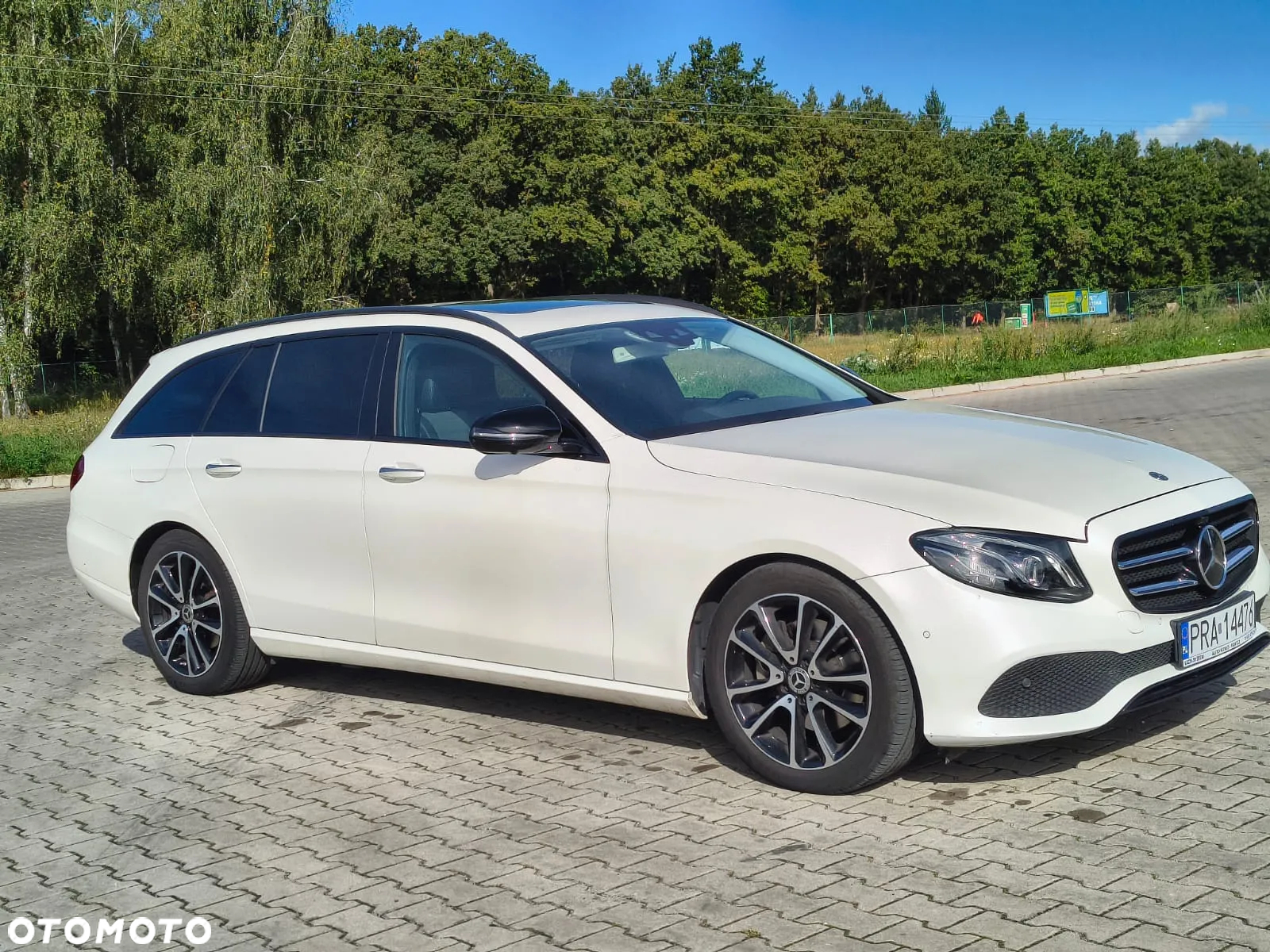 Mercedes-Benz Klasa E 300 d 9G-TRONIC - 38