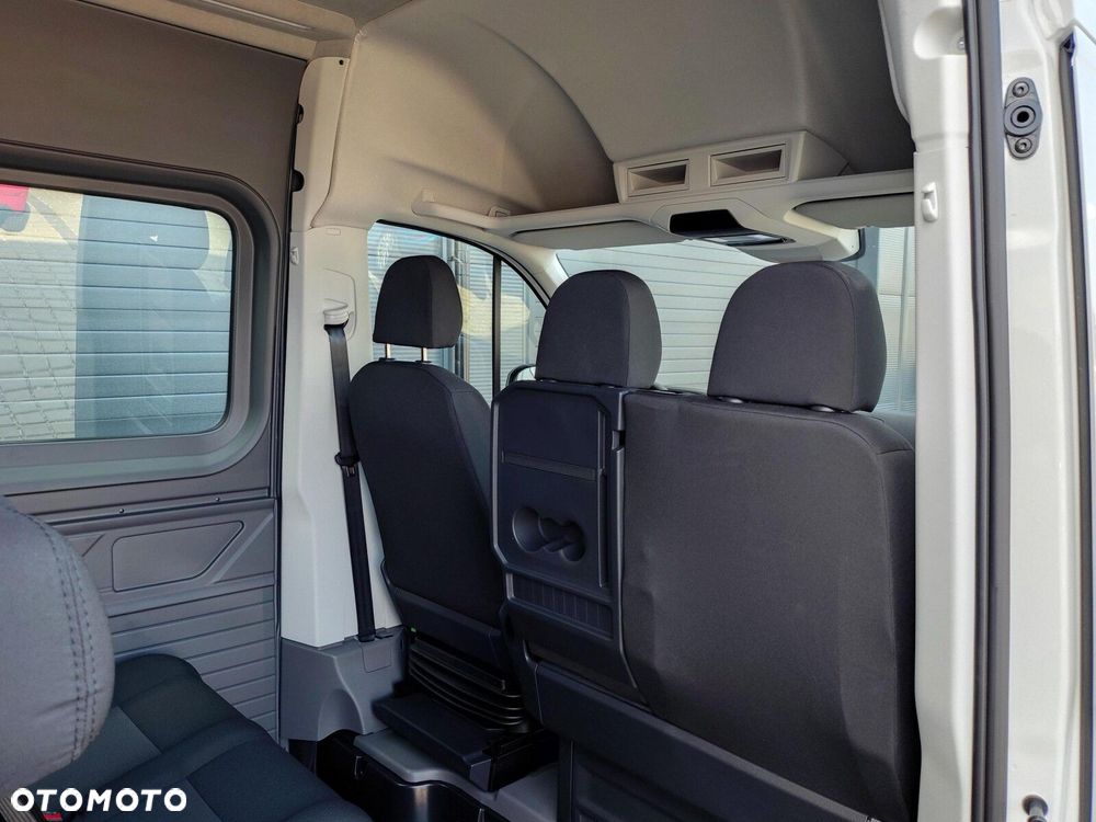 Volkswagen Crafter 35 Furgon, 2,0 TDI SCR 177KM,  6-bieg man., r.o: 4490 mm - 20