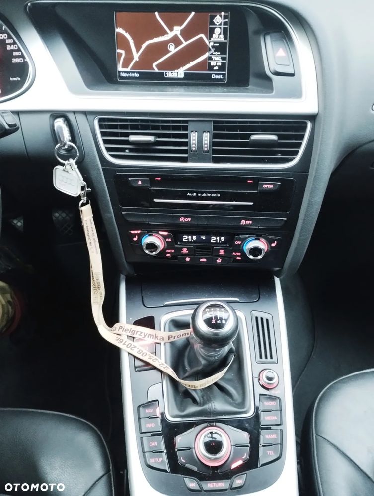 Audi A4 Avant 1.8 TFSI S line Sportpaket - 12