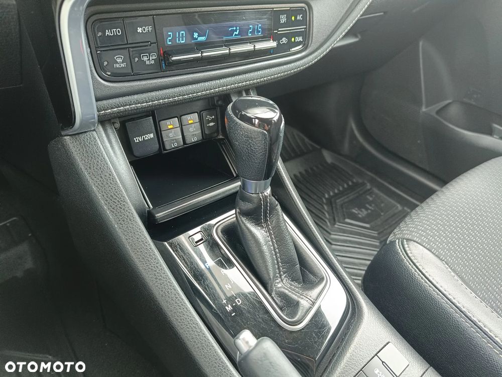 Toyota Corolla 1.6 Prestige MS - 36