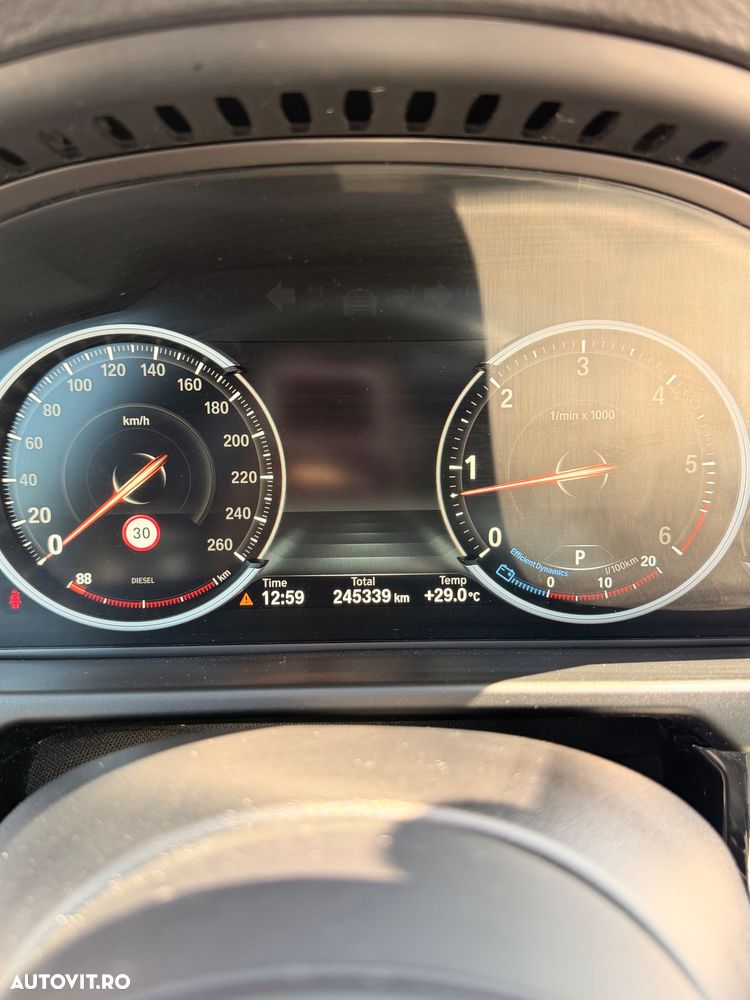BMW X5 xDrive30d - 18