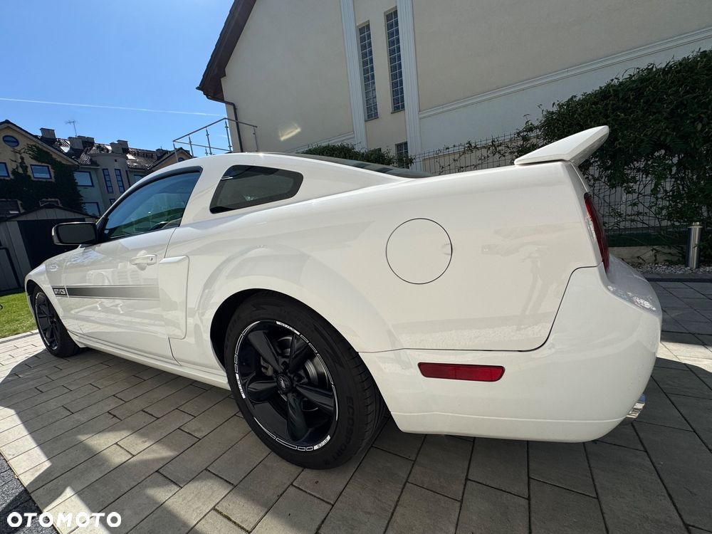 Ford Mustang 4.6 V8 GT - 4