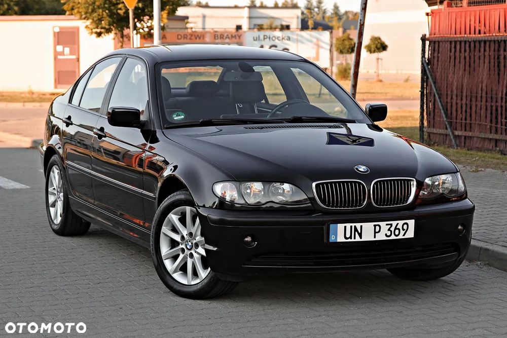 BMW Seria 3 318i - 9