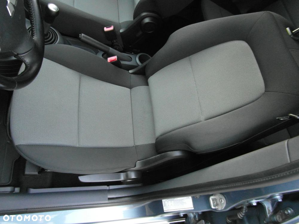 Mitsubishi Colt 1.3 Motion Plus - 17
