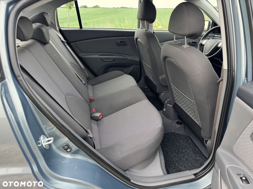 Kia Rio 1.4 EX Basis - 15