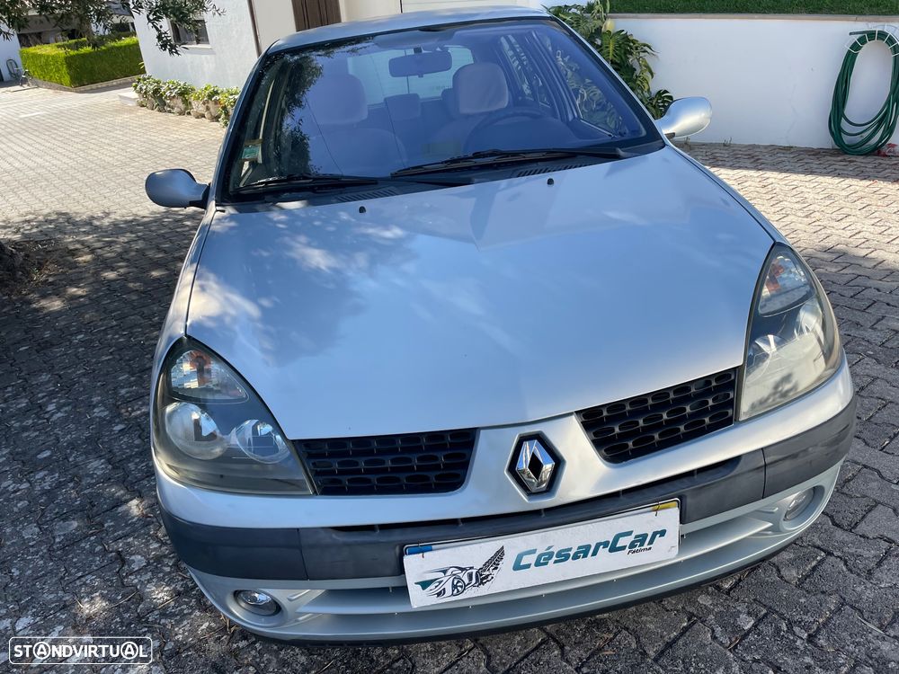 Renault Clio 1.2 16V Privilège - 1
