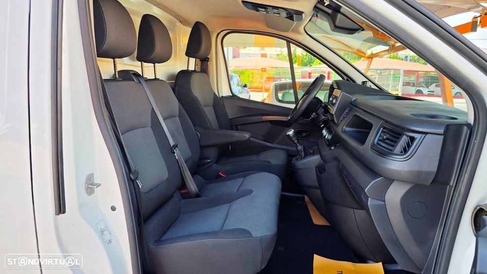 Renault Trafic 2.0 dCi L1H1 1.0T Intens SS - 17