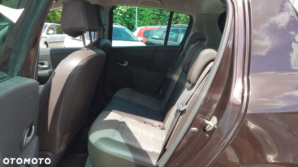Renault Clio 1.5 dCi 90 FAP Luxe - 19