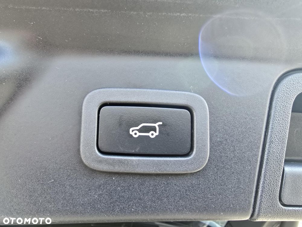 Land Rover Range Rover Velar 2.0d - 18