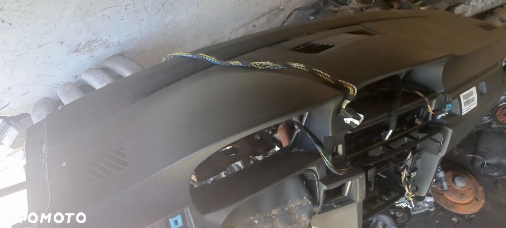 BMW E90 E91 E92 deska rozdzielcza poduszka poznan - 4