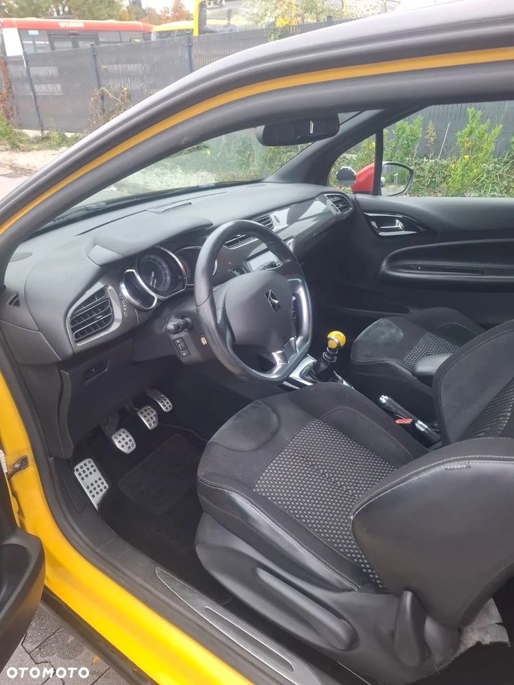 Citroën DS3 1.6 THP SportChic - 11