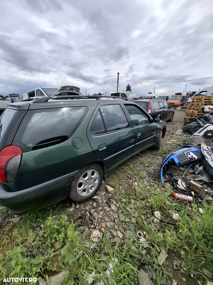 Dezmembrez Peugeot 306 - 2