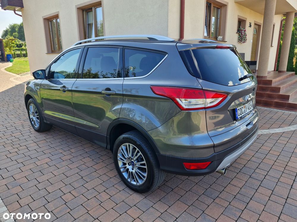 Ford Kuga 2.0 TDCi 2x4 Titanium - 8