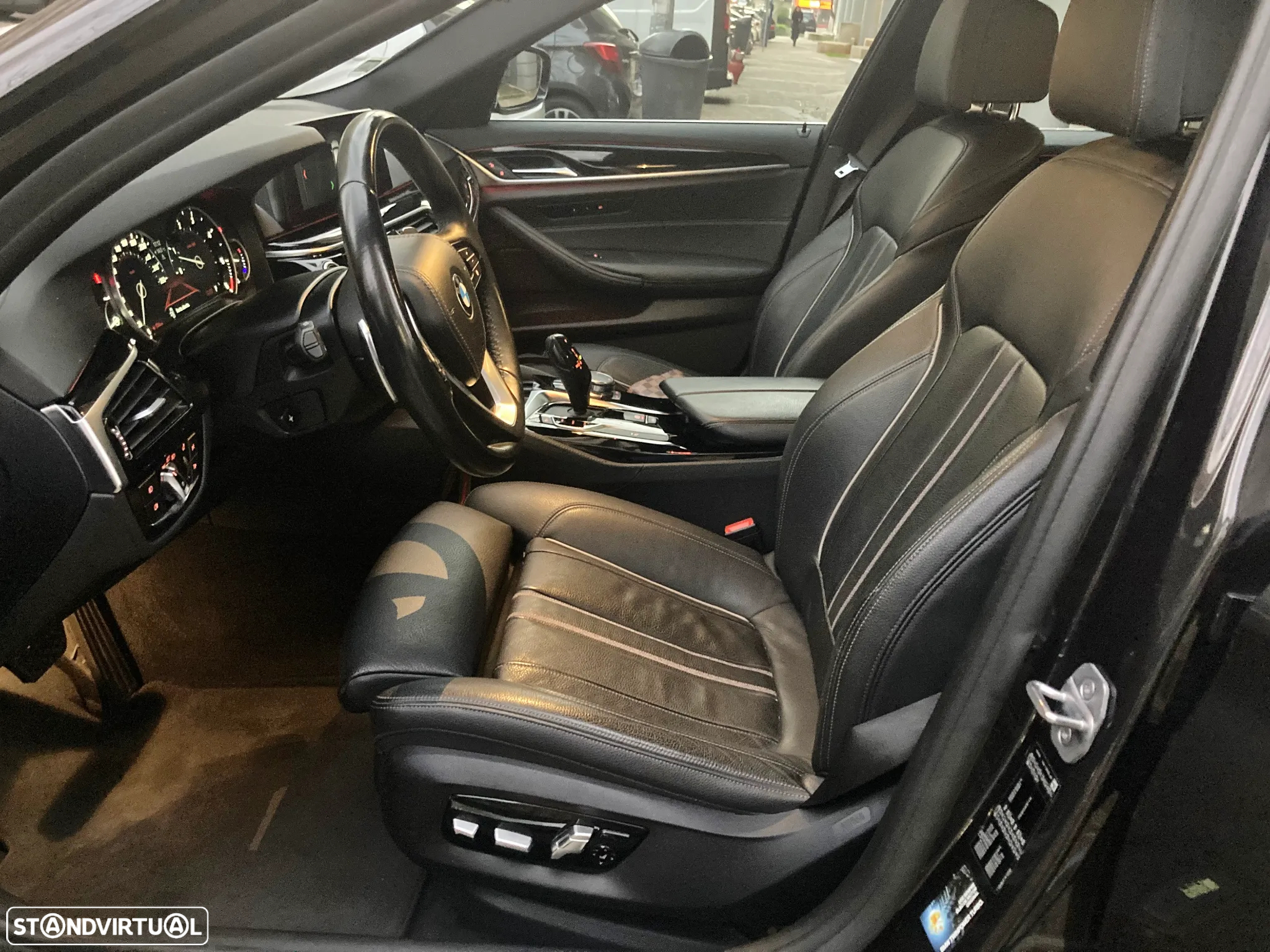 BMW 530 d Line Luxury Auto - 11