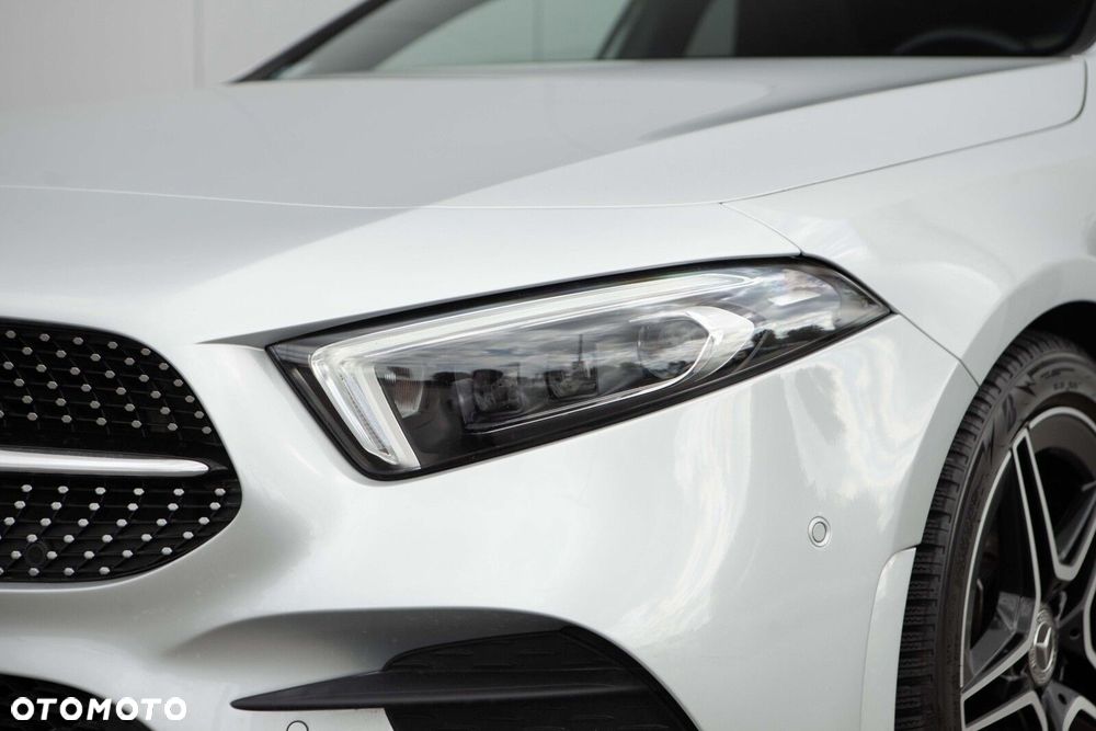Mercedes-Benz Klasa A 180 AMG Line 7G-DCT - 3
